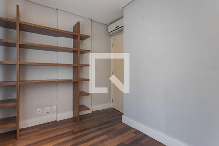 Quarto de apartamento para alugar com 2 quartos, 180m² em Auxiliadora, Porto Alegre