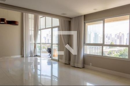 Apartamento à venda com 3 quartos, 206m² em Campo Belo, São Paulo