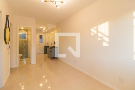 Sala de casa de condomínio para alugar com 2 quartos, 49m² em Hípica, Porto Alegre