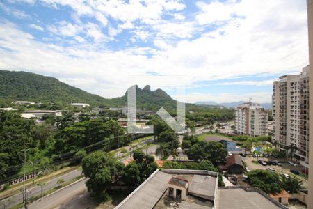 Vista de apartamento à venda com 2 quartos, 50m² em Jacarepaguá, Rio de Janeiro