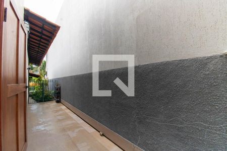 Vista do Quarto 1 de casa à venda com 5 quartos, 300m² em Piratininga, Niterói