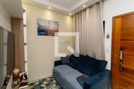 Sala de casa para alugar com 2 quartos, 75m² em Parque Guarani, São Paulo