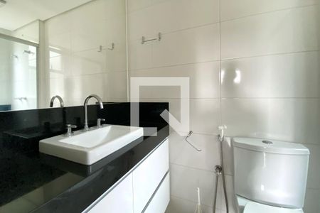 Banheiro da Suíte 1 de apartamento para alugar com 4 quartos, 136m² em Luxemburgo, Belo Horizonte