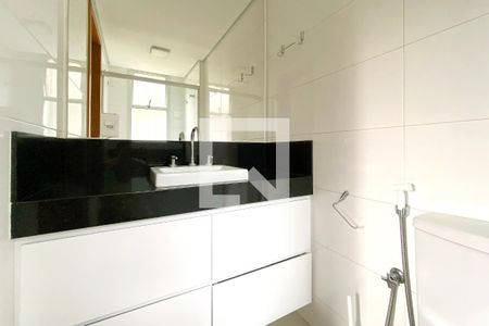 Banheiro da Suíte 1 de apartamento para alugar com 4 quartos, 136m² em Luxemburgo, Belo Horizonte