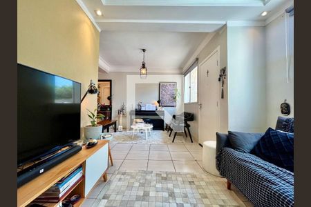 Sala de casa de condomínio à venda com 4 quartos, 104m² em Fazenda Santa Cândida, Campinas