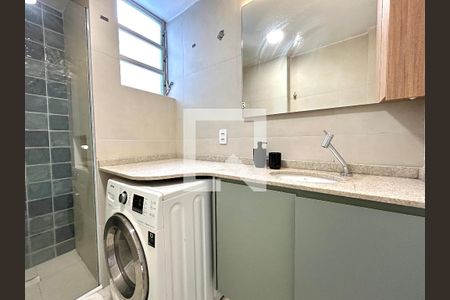 Banheiro  de apartamento para alugar com 1 quarto, 35m² em Itacorubi, Florianópolis