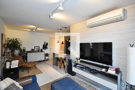 sala de estar 2 de apartamento à venda com 2 quartos, 70m² em Vila Madalena, São Paulo
