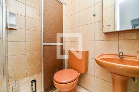 Banheiro de apartamento à venda com 1 quarto, 39m² em Boa Vista, Porto Alegre