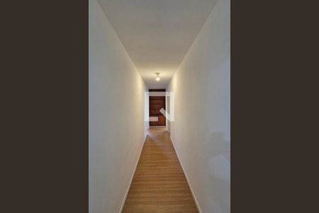 Corredor  de casa para alugar com 3 quartos, 180m² em Jardim Campos Eliseos, Campinas