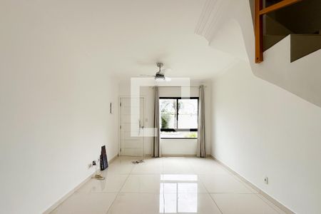 Sala de casa de condomínio para alugar com 3 quartos, 128m² em Demarchi, São Bernardo do Campo