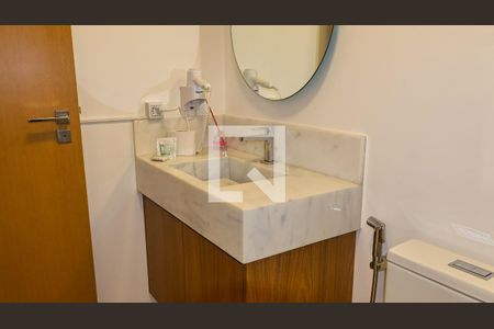 Banheiro - torneira de apartamento para alugar com 1 quarto, 49m² em Setor Bueno, Goiânia