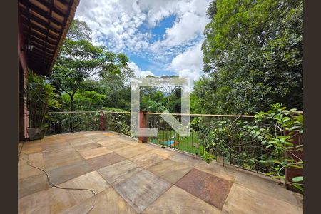 Varanda 2 andar  de casa de condomínio à venda com 4 quartos, 255m² em Retiro do Chalé, Brumadinho