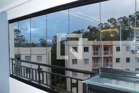 Apartamento para alugar com 2 quartos, 55m² em Roselândia, Cotia