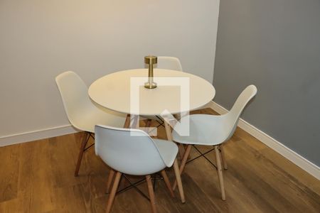 Apartamento para alugar com 2 quartos, 55m² em Roselândia, Cotia