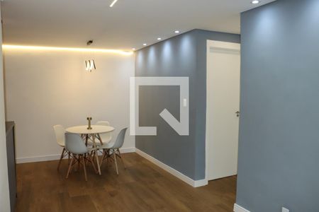 Apartamento para alugar com 2 quartos, 55m² em Roselândia, Cotia
