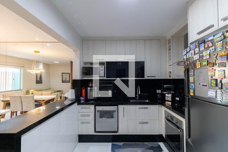 Sala e Cozinha  de casa de condomínio à venda com 3 quartos, 154m² em Vila Ré, São Paulo