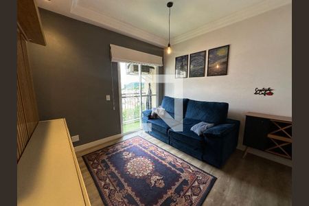 Sala de apartamento para alugar com 2 quartos, 62m² em Jardim Tupanci, Barueri