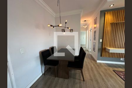 Sala de apartamento para alugar com 2 quartos, 62m² em Jardim Tupanci, Barueri