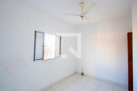 Quarto 1 de casa à venda com 2 quartos, 80m² em Jardim Santo André, Santo André