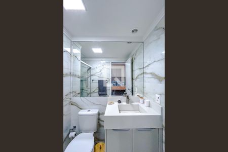 Banheiro de kitnet/studio para alugar com 1 quarto, 28m² em Vila Matilde, São Paulo