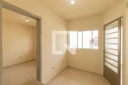Sala de kitnet/studio para alugar com 1 quarto, 40m² em Novo Mundo, Curitiba