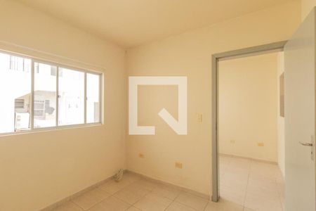 Quarto de kitnet/studio para alugar com 1 quarto, 40m² em Novo Mundo, Curitiba