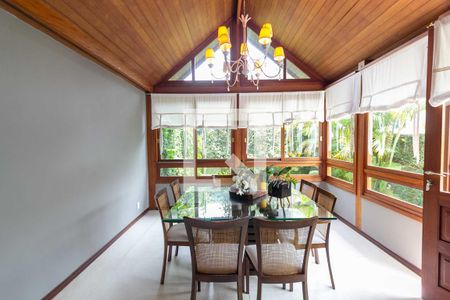 Sala de jantar de casa à venda com 4 quartos, 300m² em Jardim Marajoara, São Paulo