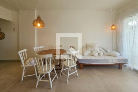 Sala de apartamento para alugar com 2 quartos, 96m² em Praia Tombo, Guarujá