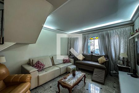Sala de casa à venda com 4 quartos, 200m² em Cambuci, São Paulo