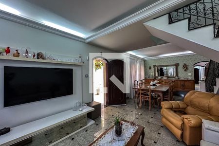 Sala de casa à venda com 4 quartos, 200m² em Cambuci, São Paulo