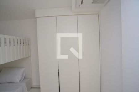Quarto 1 de apartamento para alugar com 2 quartos, 80m² em Barra da Tijuca, Rio de Janeiro