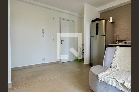 Sala de apartamento para alugar com 2 quartos, 45m² em Vila Galvão, Guarulhos