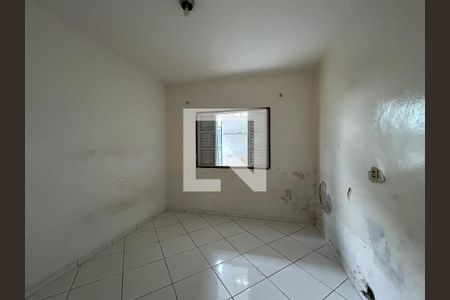 Quarto 2 de casa para alugar com 2 quartos, 65m² em Vila Santa Edwiges, São Paulo