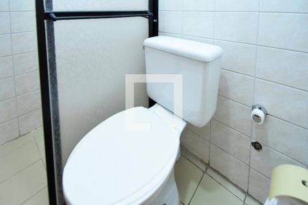 banheiro de apartamento para alugar com 3 quartos, 89m² em Vila Madalena, São Paulo