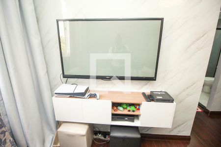 Sala de apartamento à venda com 2 quartos, 48m² em Vila Bela Vista, Santo André