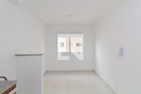 Sala/Cozinha de apartamento para alugar com 2 quartos, 37m² em Colônia (zona Leste), São Paulo