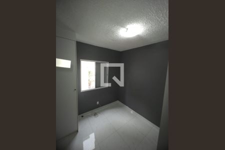 Quarto de apartamento para alugar com 2 quartos, 45m² em Petrópolis, Cotia