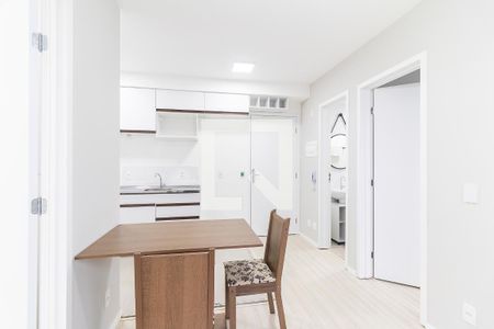 Sala de apartamento para alugar com 2 quartos, 35m² em Parque Dom Joao Neri, São Paulo