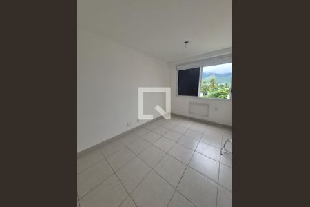 Quarto de apartamento para alugar com 2 quartos, 55m² em Anil, Rio de Janeiro