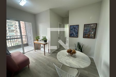 Sala de apartamento para alugar com 2 quartos, 52m² em Alphaville Empresarial, Barueri