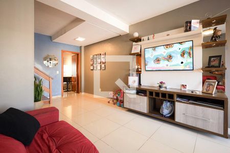 Sala 1 de casa para alugar com 4 quartos, 180m² em Jardim Itu, Porto Alegre