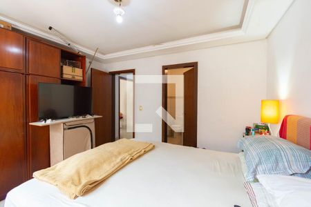 Casa à venda com 3 quartos, 242m² em São Luís, Canoas