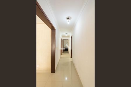 Casa à venda com 3 quartos, 242m² em São Luís, Canoas