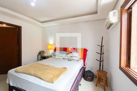 Casa à venda com 3 quartos, 242m² em São Luís, Canoas