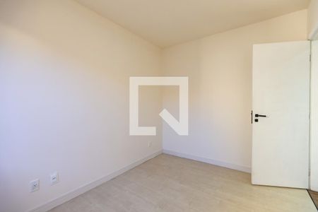 Quarto 1 de apartamento para alugar com 2 quartos, 57m² em Parque Monte Alegre, Taboão da Serra