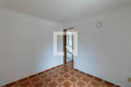 Quarto 1 de apartamento para alugar com 2 quartos, 45m² em Jardim Redil, São Paulo