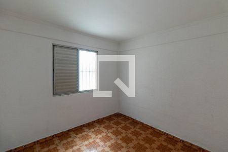 Quarto 1 de apartamento para alugar com 2 quartos, 45m² em Jardim Redil, São Paulo