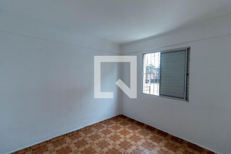 Quarto 2 de apartamento para alugar com 2 quartos, 45m² em Jardim Redil, São Paulo