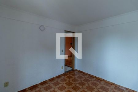 Quarto 2 de apartamento para alugar com 2 quartos, 45m² em Jardim Redil, São Paulo