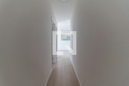 Corredor de apartamento para alugar com 2 quartos, 65m² em Vila Mogilar, Mogi das Cruzes